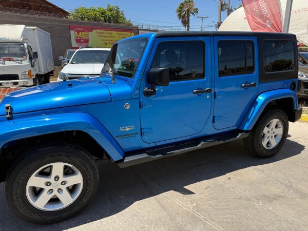 Jeep Wrangler Sahara Unlimited 2 8 Diésel (2016)